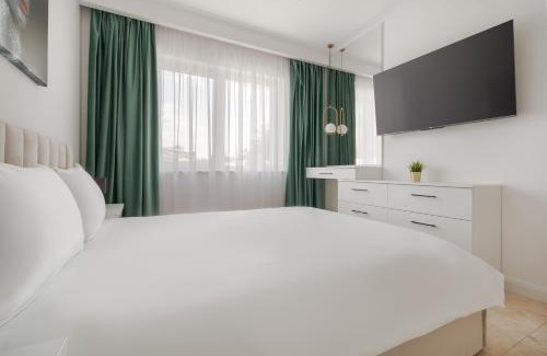 Oradea House | Maya House with Thermal Water Swimming Pool