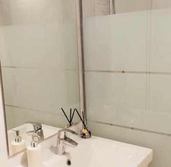 Bondy Apartment | Bel appartement à 15 minutes du centre de Paris- Carnot