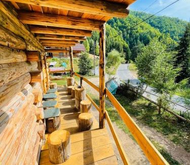 Maguri-Racatau Ski Chalet | Rustic Chalet in the mountains of Transylvania