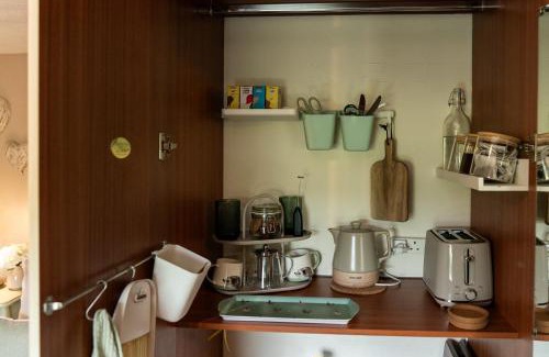 Appley Bridge House | Fern room at field view cottage