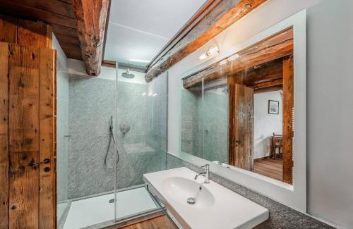 Gleise Apartment | Charming apartment in chalet in Le Gleise