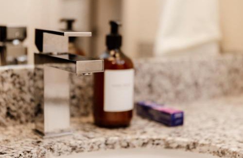Clegg Apartment | Cozy & Modern nearby Raleigh, Durham, Chapel Hill