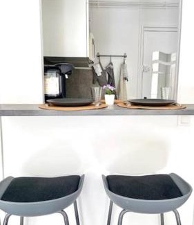 Les Epinettes Apartment | LE COSY studio proche PARIS avec parking & terrasse