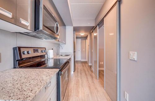 Waterloo Apartment | 1 Bedroom Condo in Waterloo