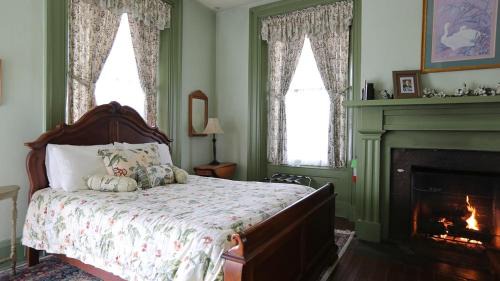 Stanardsville Bed & Breakfast | The Lafayette Inn & Restaurant