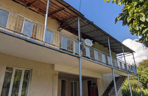 Lentekhi House | Guesthouse Mtvarisa