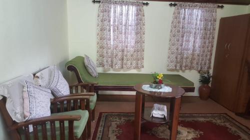 Sea View Ward House | George Brooks Homestay
