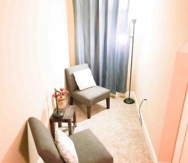 Cleveland Villa | Comfy, Spacious Townhome in Cleveland