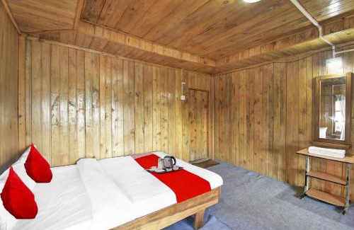 Rishop Hotel | OYO Rejoy Homestay