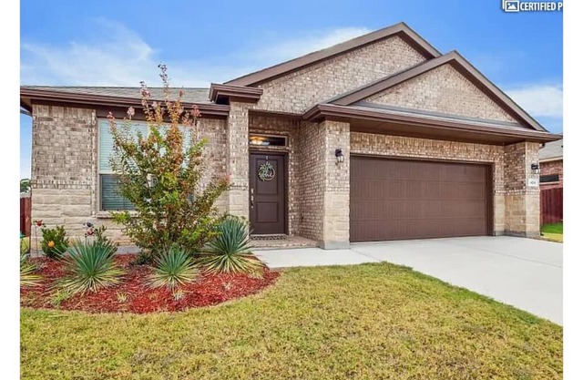 EZ access to DFW, w office