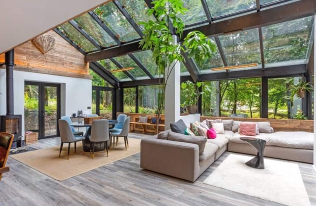 5* Luxury Eco Woodland Retreat Sleeps 12 Hot Tub Sauna Bar Games Room