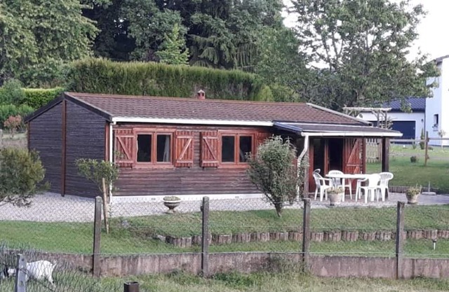 Gite Arpajon-sur-Cère, 2 bedrooms, 4 persons