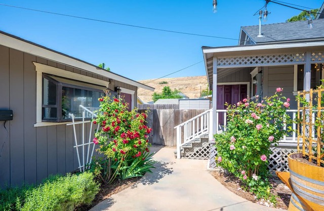Littlefield Bungalow Suite