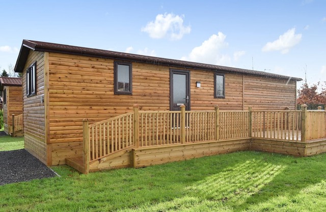 2 bedroom accommodation in Wilberfoss, near York