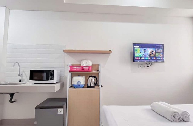 Minimalist Studio Room Near Unhas At Bandaraya - Tallasa City Makassar Apartment