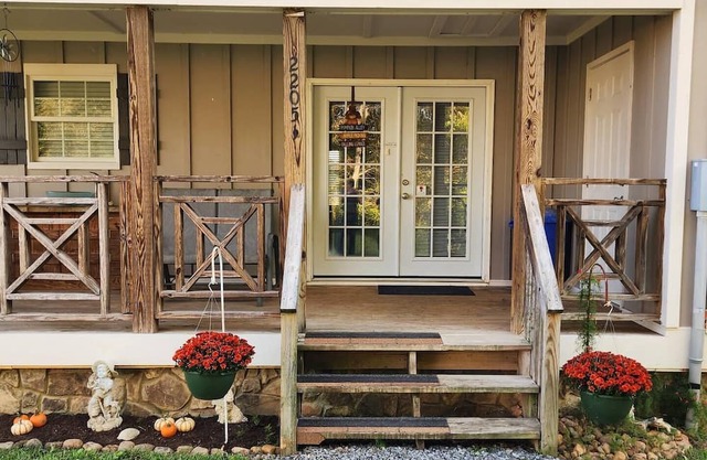 Cottage At Greener Pasture Farm