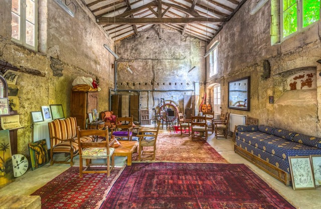 Charming 17th century mill 15 minutes from Bordeaux and Saint-Emilion