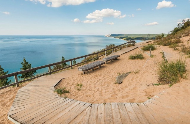 Tranquil Leelanau Farmhouse