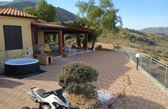 Apartment 'Casa Lucia Borgetto' with Sea View, Wi-Fi and Air Conditioning