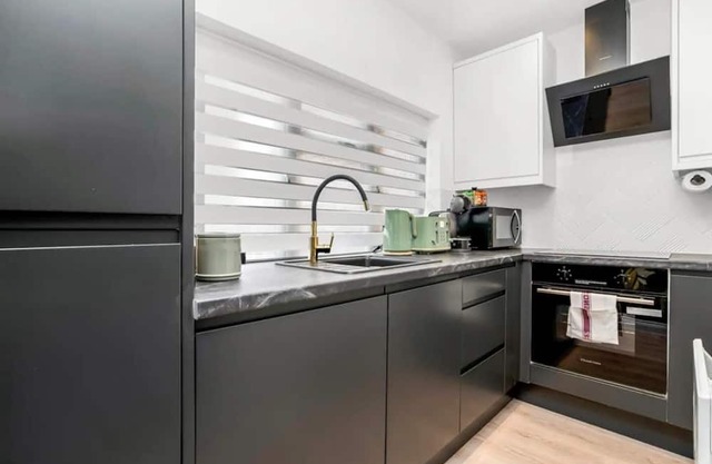 Stylish and cozy flat near Heathrow