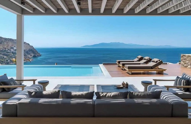 Welcome to Desert Mansion New Listing, Yacht & Chef All Inclusive!