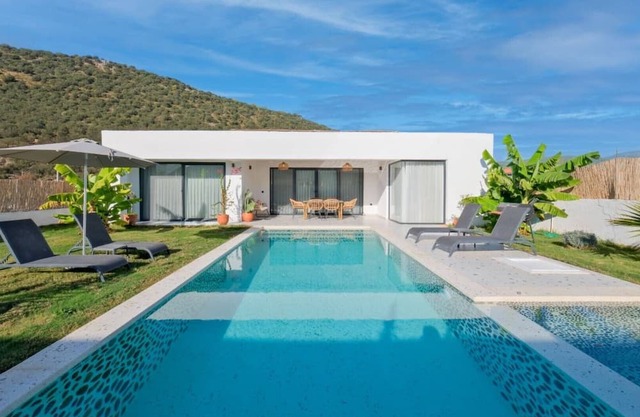 Kayakoy Village 3 Bedroom Villa - 5826