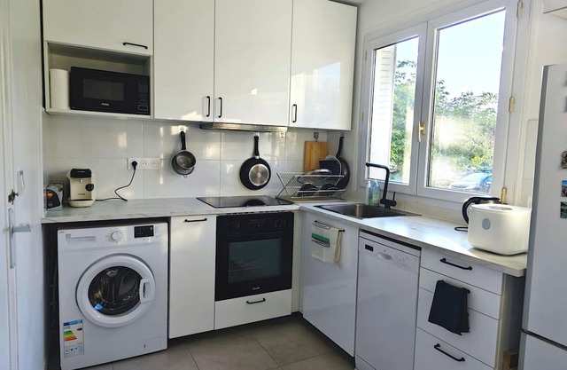 T2 apartment near the Seine, train station 4 minutes, town center 8 minutes