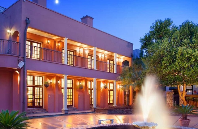 1 Bedroom Loft Condo at Lodge Alley Inn - Downtown Charleston!