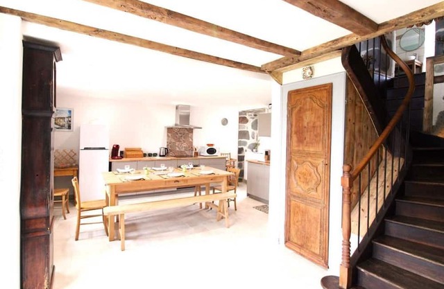 Gite Teissières-de-Cornet, 2 bedrooms, 5 persons