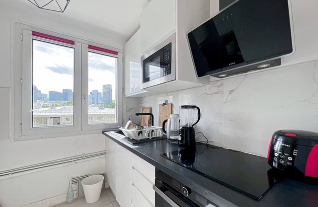 Nice T3 of 45 m² close to the Seine