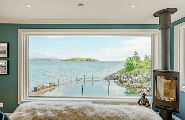 Balcary Tower - a castle that sleeps 8 guests in 4 bedrooms