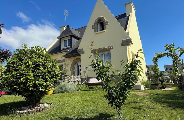 Maison Idéalement Placée Entre Parc Naturel D'armorique et Plages à 30 Minutes