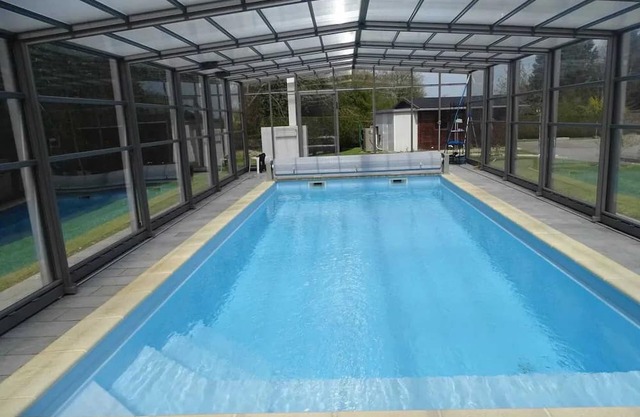 Homerez - Charming Villa with Private Pool in Verneusses + Billiards