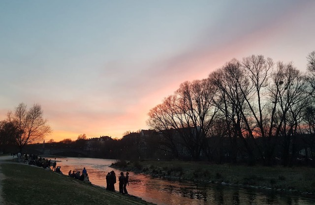 City Vibes & Riverside Retreat: Best of Both Worlds in Central Munich!