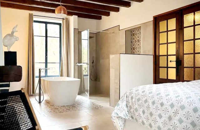 5 bedroom accommodation in Montbarrois