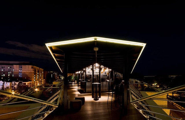 Urban Escape | Hotel w/ Terrace, Minutes to The National Mall