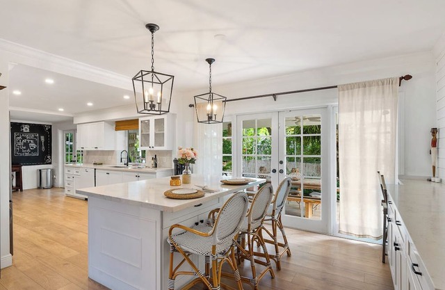 Palmetto Bay I - Six Bedroom Apartment, Sleeps 12