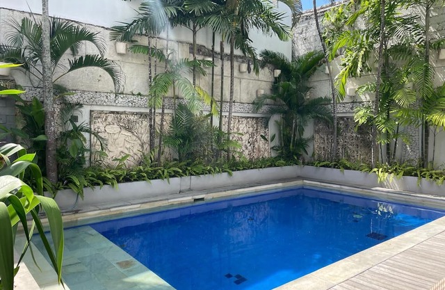 Beautiful Langikula Villa in Central Seminyak Bali Sleeps 10