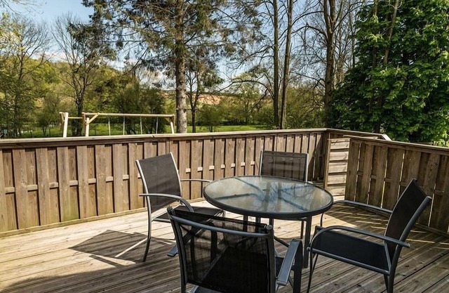 Chalet Proche Baie de Somme, Grand Terrain Clos Pour Animaux!