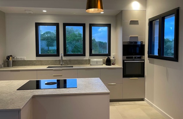 New house on the Basque Coast. Ideal for families with babies. 6/8 pers.