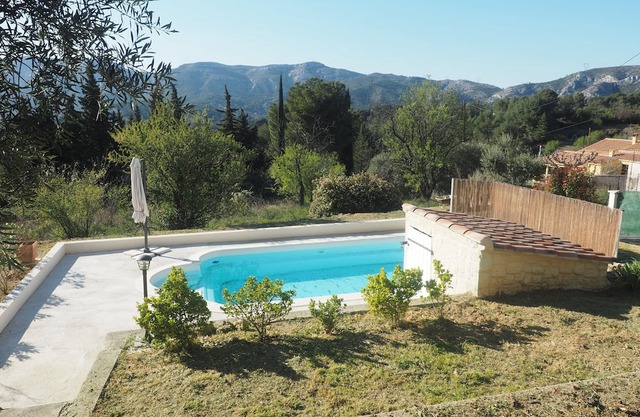 Maison Climatisée 6 Pers, Piscine et vue Garlaban