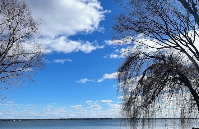 Spacious, pet friendly home in Houghton Lake
