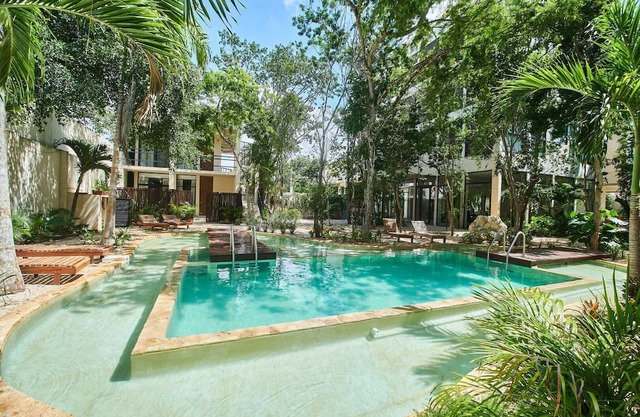 Shoreline 2 Bedrooms | 2 Baths | 4 Guests