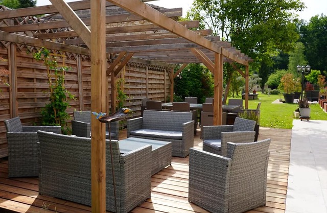 Guest House 'Chambre D'hôtes Ambre' with Shared Pool, Wi-Fi and Air Conditioning