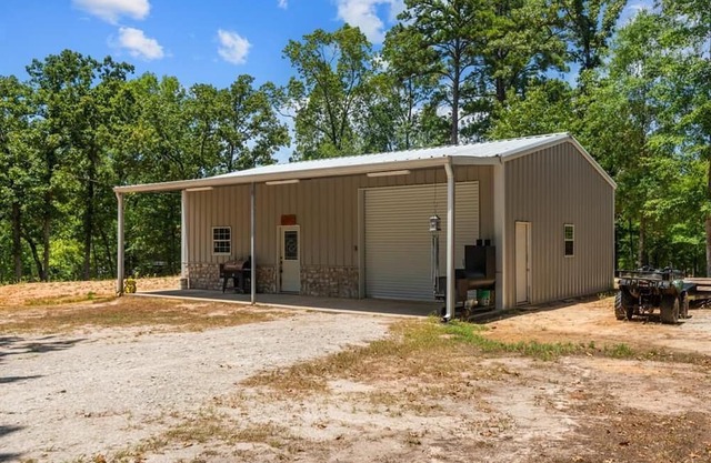 Sam Rayburn Lakevu Barndo