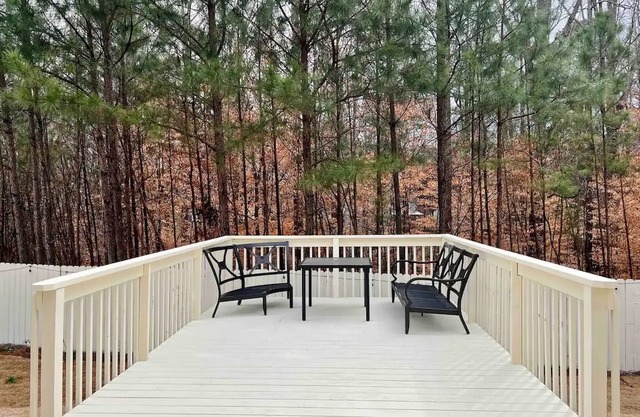 Spacious 5-bedroom house with in delightful Norcross, 22 min from ATL