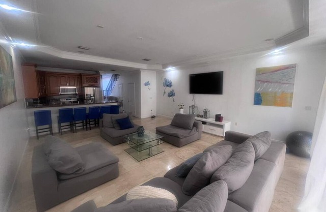 3-bedroom 3.5 Bathrooms townhome in enjoyable Heart of Downtown Miami with Pool