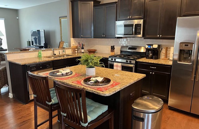 Convenient to Everything - Raleigh!