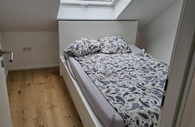 Zentrale, Ruhig, Helle 55qm Ferienwohnung ab 1 N ~ DG