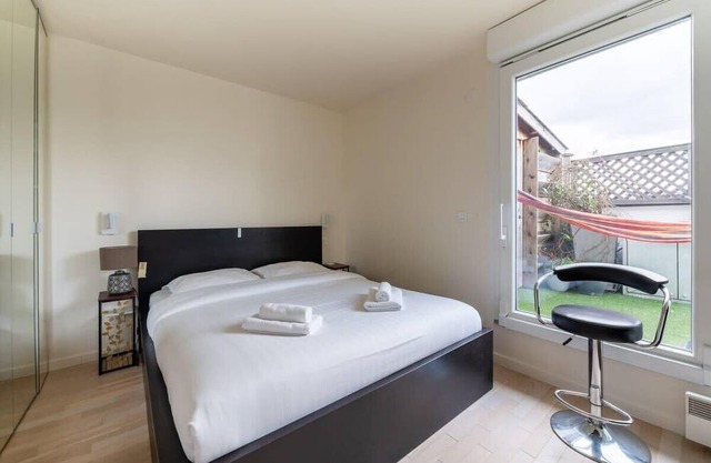 Tranquil 3BD Flat w/ Chic Patio—BNF/Olympiades